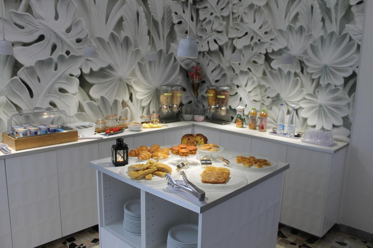 Esperia Hotel *